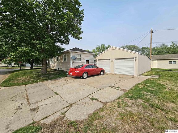 4th image of 1505 E 1st St