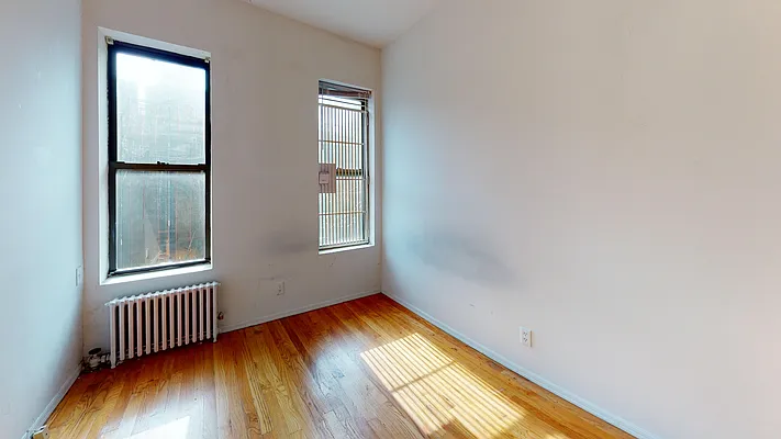 Rented by Bond New York | media 19