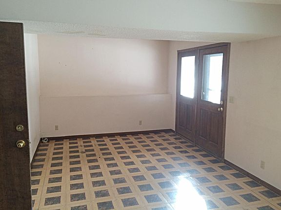 Lower Level Family Room walk-out