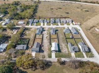 308 Helton St, Randolph, TX 75475