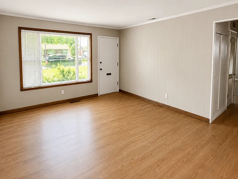 937 Lebon Dr — Photo 7