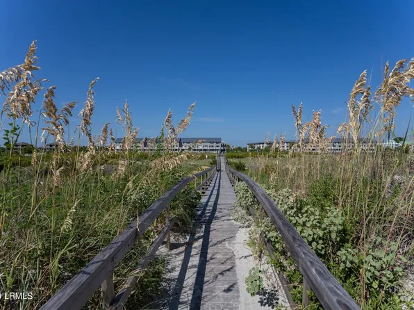 2 Harbor Dr N Unit L209, Saint Helena Island, SC 29920