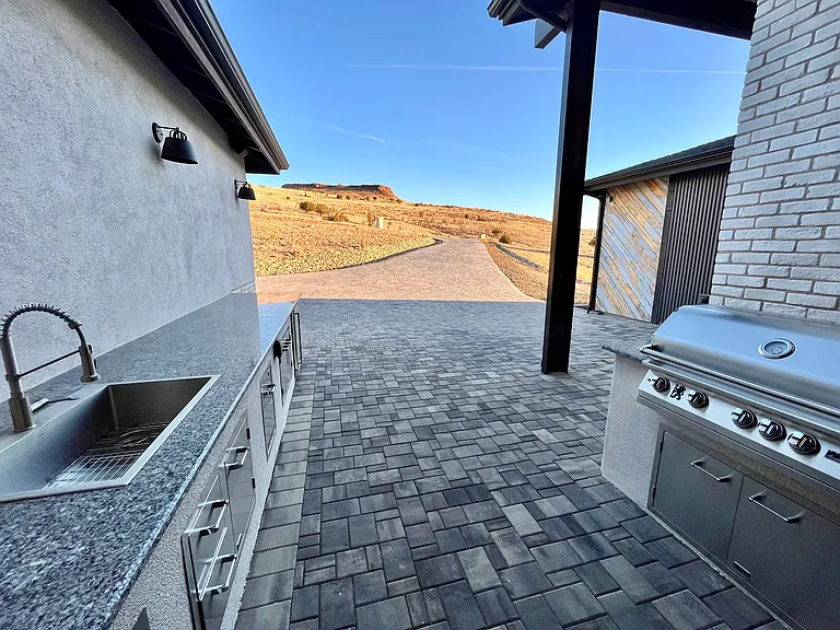 3505 W Friendly Meadow Rd — Photo 33