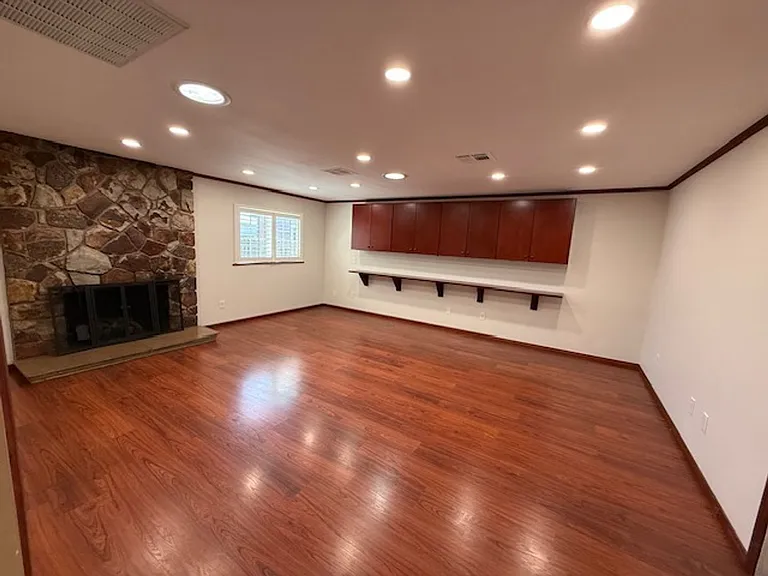 334 Roanoke Rd — Photo 13