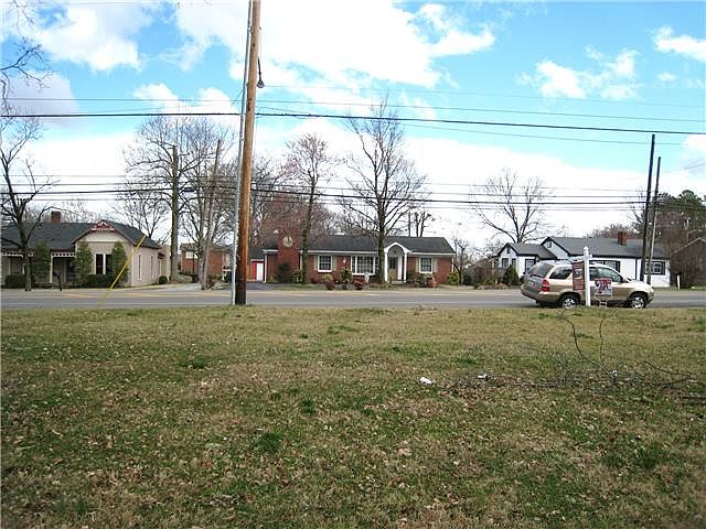 2nd image of 1404 Columbia Ave