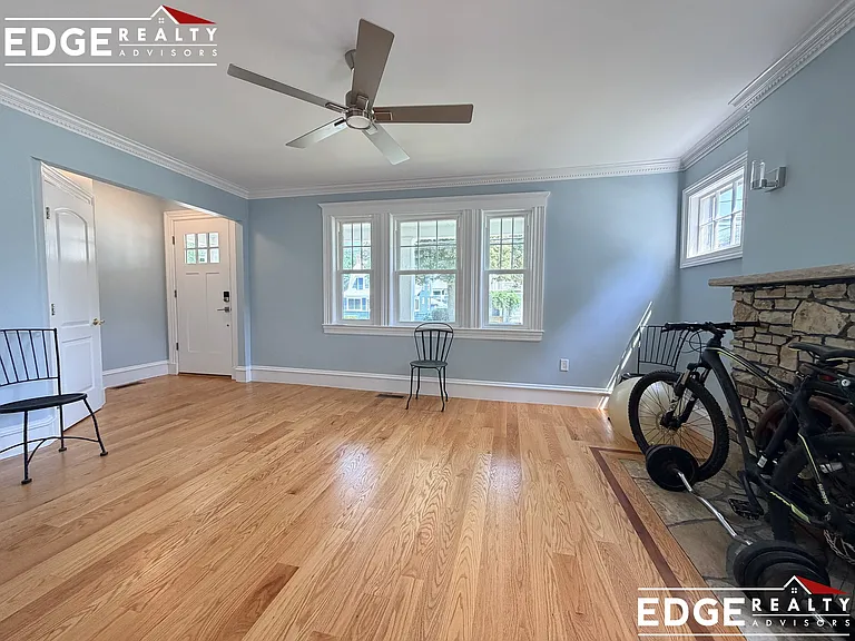 132 Arlington St #1 — Photo 5