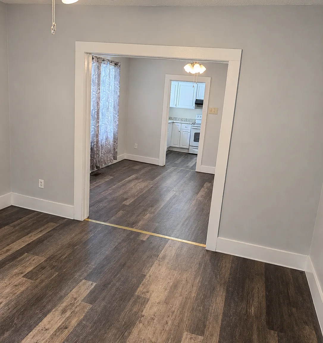 2 bed, 968 sqft, $1,850 — Photo 2