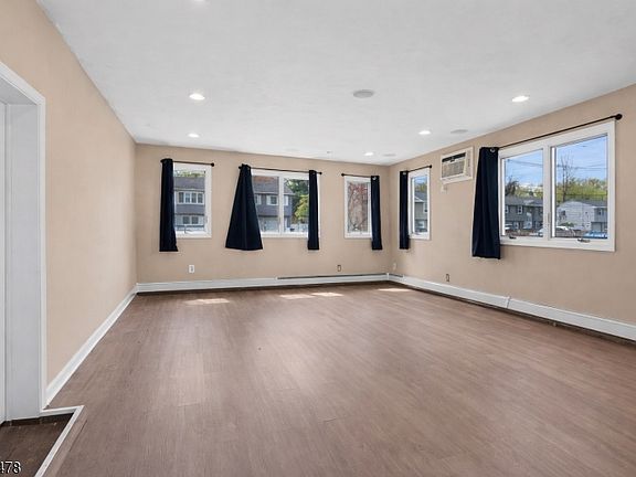 3rd image of 334 Pine St
