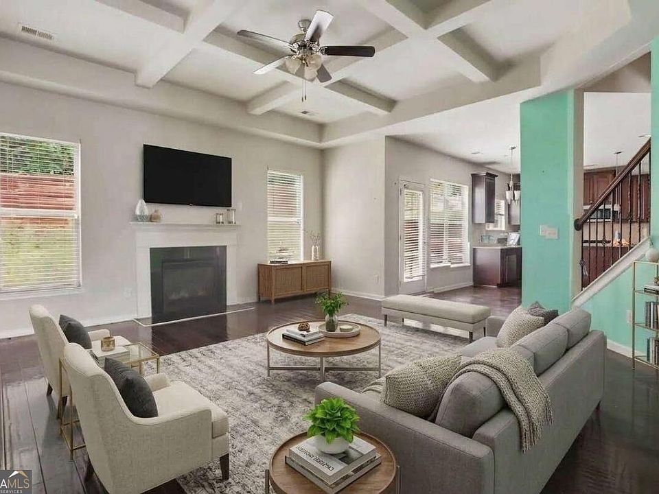 1st image of 646 Toronto Cir