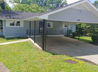 119 Quincy Ave, Oak Ridge, TN 37830
