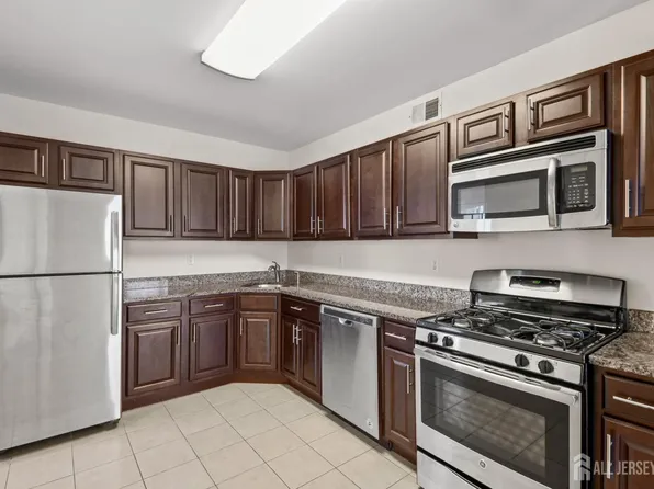1403 Plymouth Rd, North Brunswick, NJ 08902