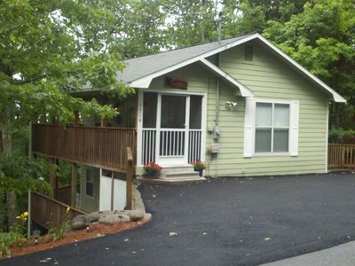 1719 S Arbon Ln, Gatlinburg, TN, 37738