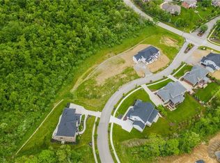 104 Grindstone Pl, Cranberry Twp, PA 16066