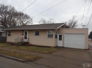 517 19th St, Fort Madison, IA 52627