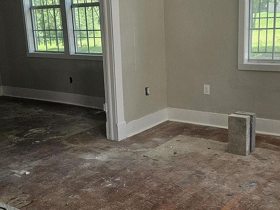 5th image of 2308 Decatur St