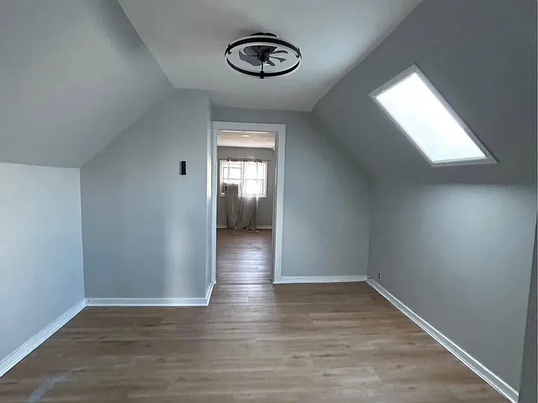 78 W 51st St #2 — Photo 8