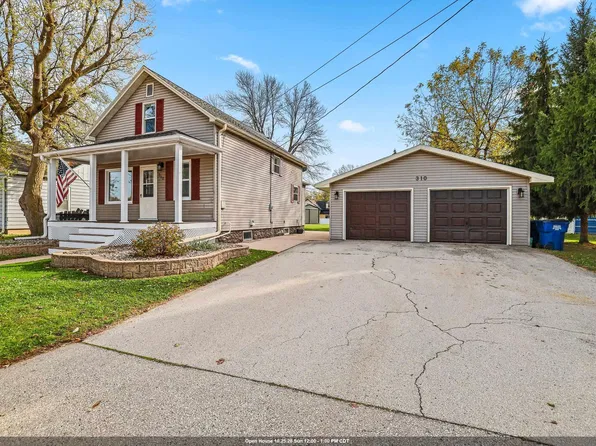 310 W Pulaski St, Pulaski, WI 54162