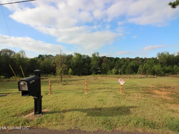 4710 Dixie Lynn Dr, Southaven, MS 38671