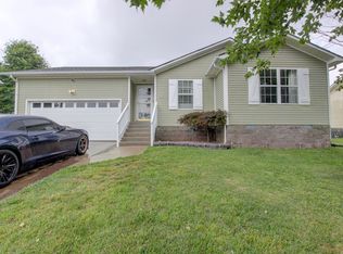 310 Chesire Way, Oak Grove, KY 42262