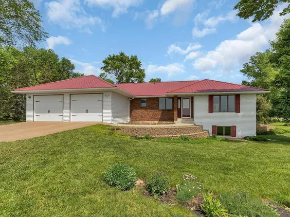 3699 45th Ave SW, Willmar, MN 56201