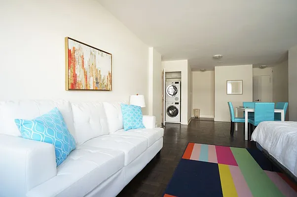 Rented by Bold New York | media 2