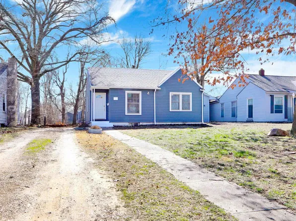 523 W Pine St, Junction City, KS 66441