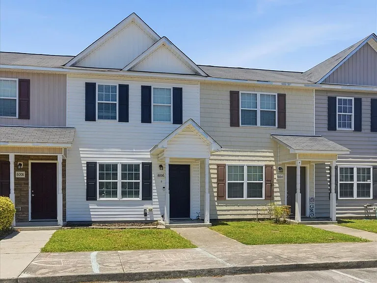 8006 Banister Loop — Photo 3