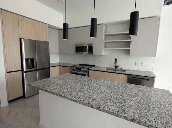 2348 NE 172nd St #207, North Miami Beach, FL 33160