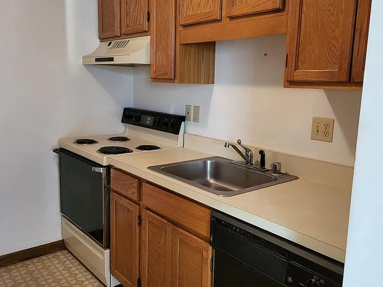 44788 Locust Ridge Ct #8A-832 — Photo 4