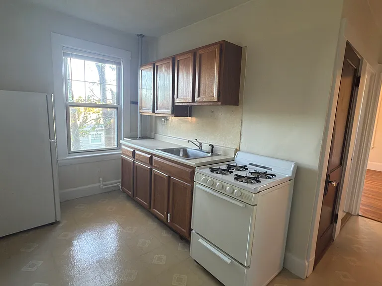 155 Summer St #11R — Photo 13