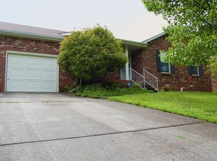 1264 Cloverdale Dr, Clarksville, TN 37040