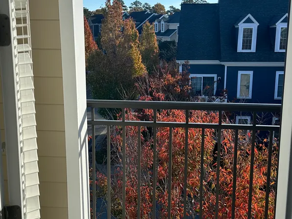 Manor on the Green Apartments