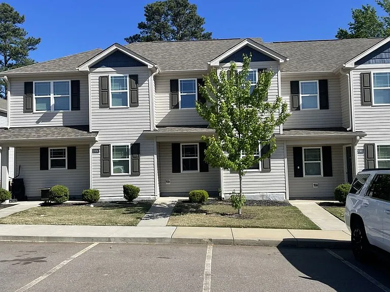 2062 Wiggins Village Dr — Photo 2