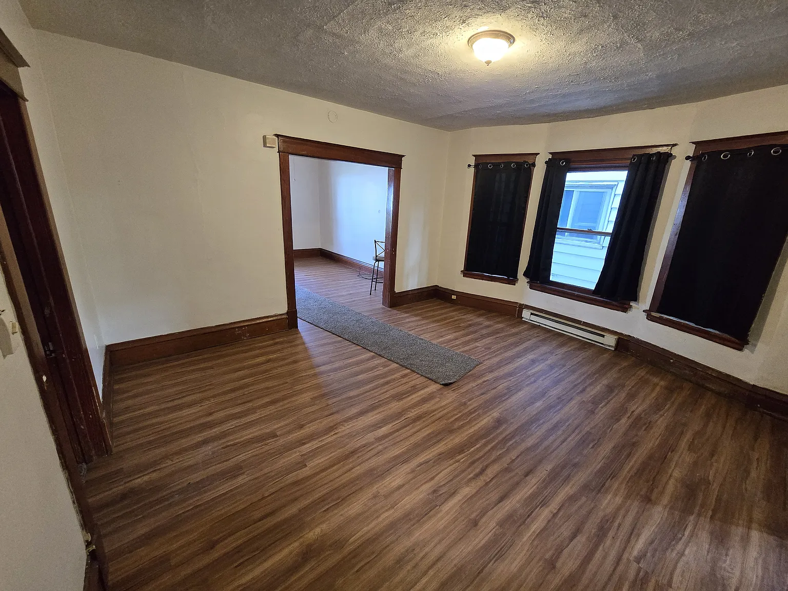 2 bed, 1100 sqft, $850 — Photo 2
