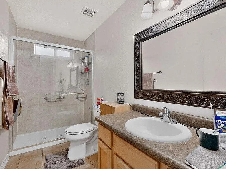 531 Manistee St SE — Photo 15