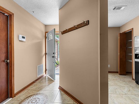 4th image of 8061 Virgo St