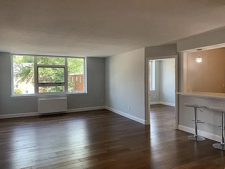 20 Hammond Pond Pkwy #206 — Photo 12