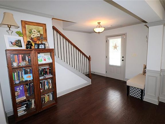 3rd image of 259 River Mill Ln