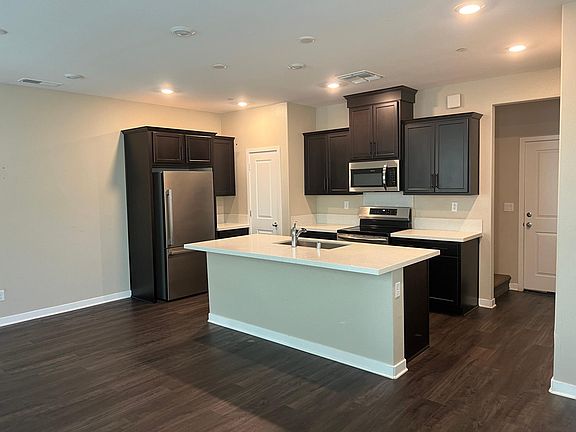 3rd image of 5301 E Commerce Way Unit 55104