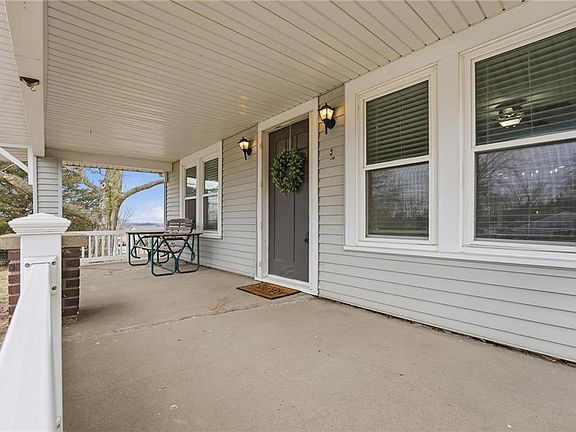 3rd image of 5324 Douglas Ave