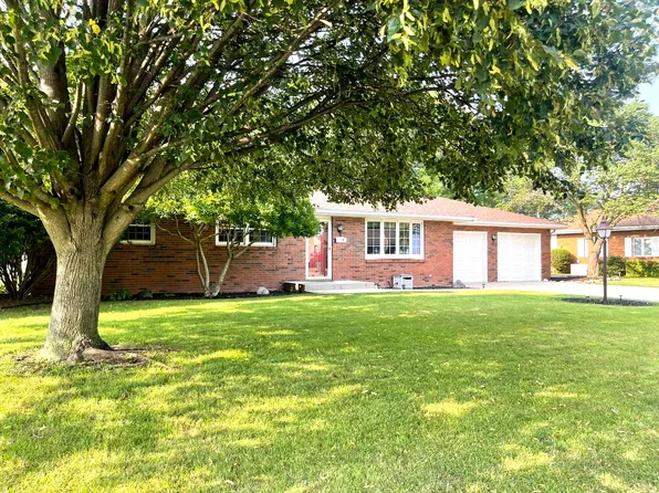106 Saunders St, Dalzell, IL 61320
