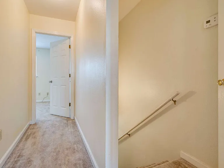 840 W Georgia St #B — Photo 14