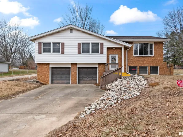 205 Pakey Rd, Springfield, IL 62712