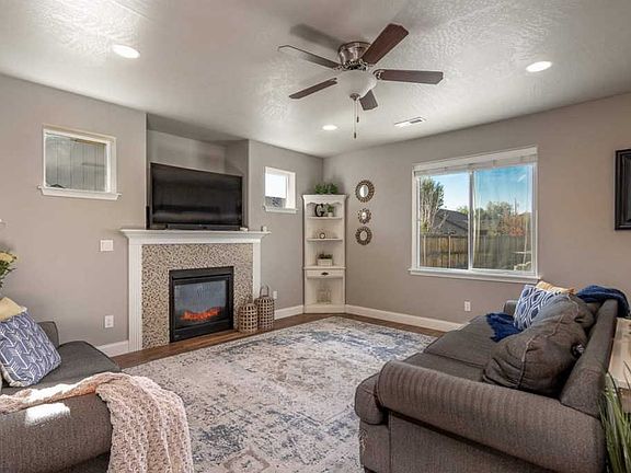 5th image of 2850 S Hartford Pl