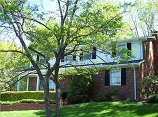 101 Sherwood Dr, Greensburg, PA 15601