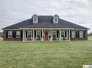 377 Paco Rd, Victoria, TX 77904