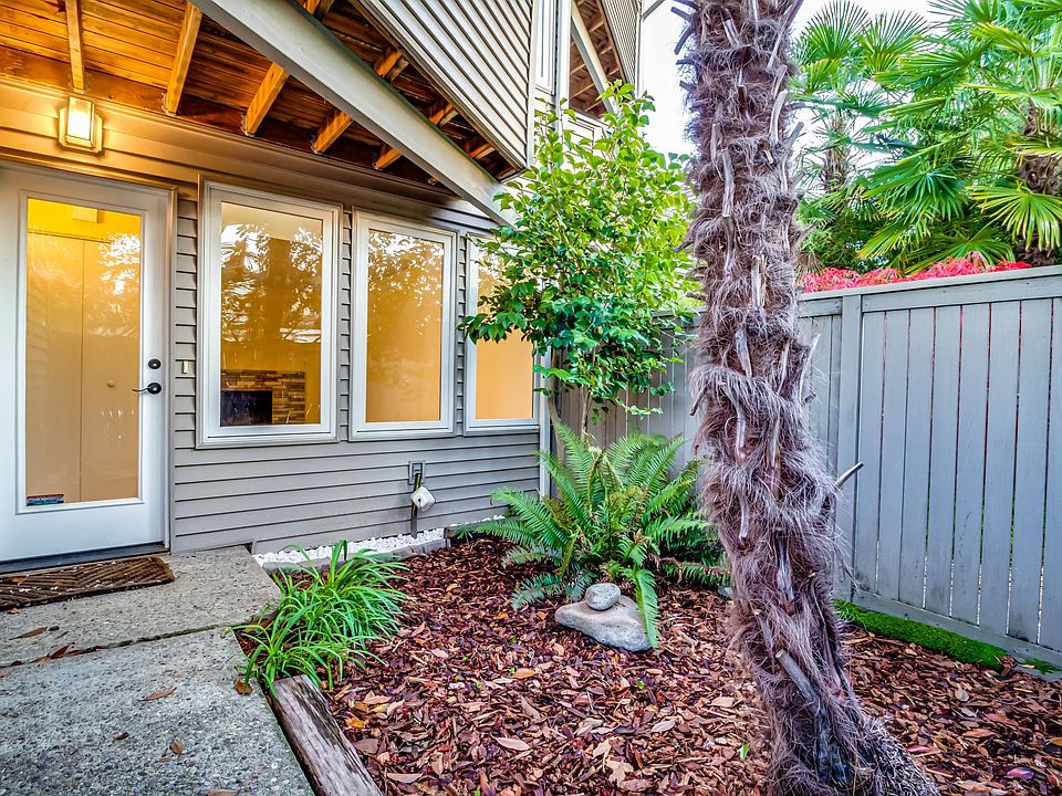front entry garden