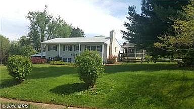 1st image of 10005 Columbine St