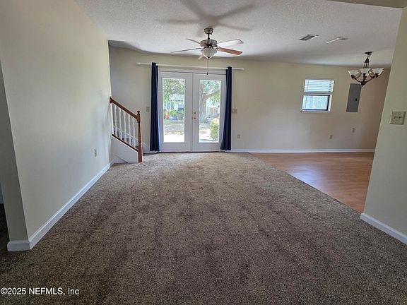 3rd image of 2950 Florence Dr