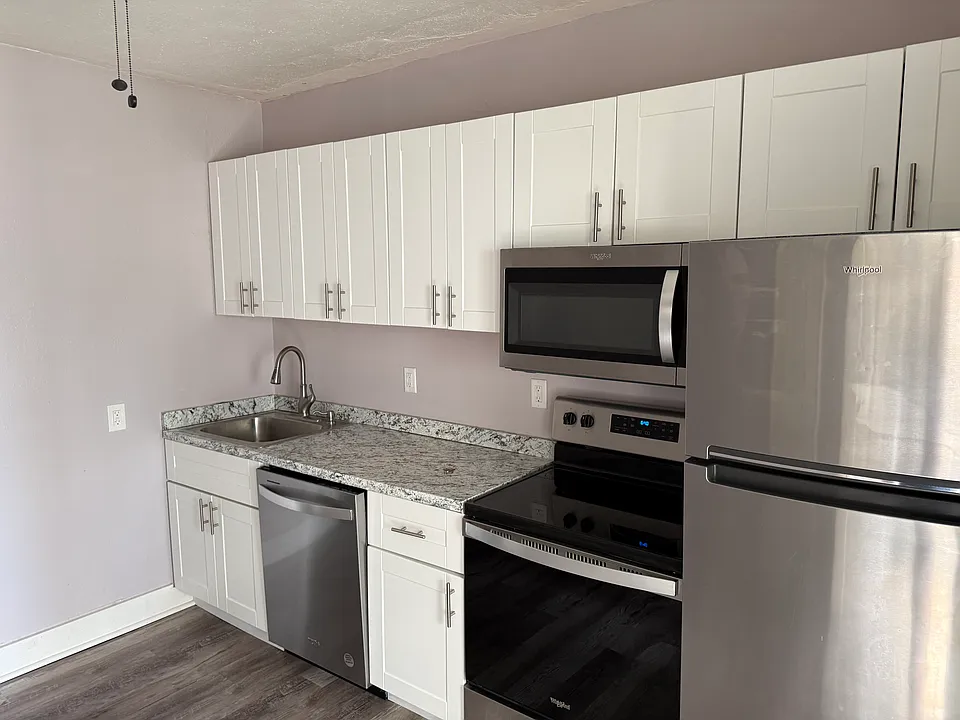 802 S Cedar St #3